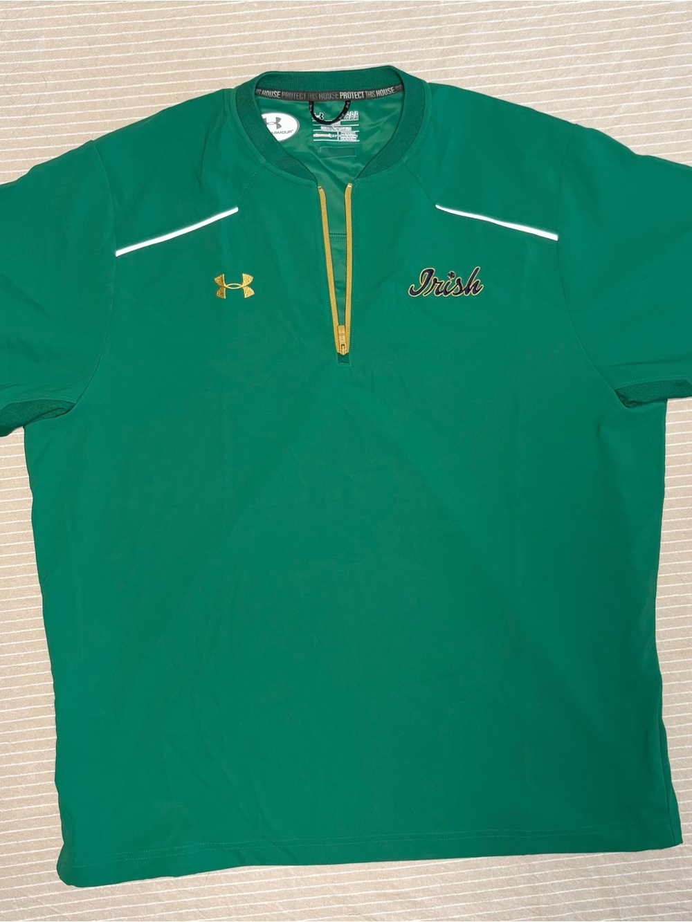 Under Armour Notre Dame Fighting Irish short sleeve windbreaker